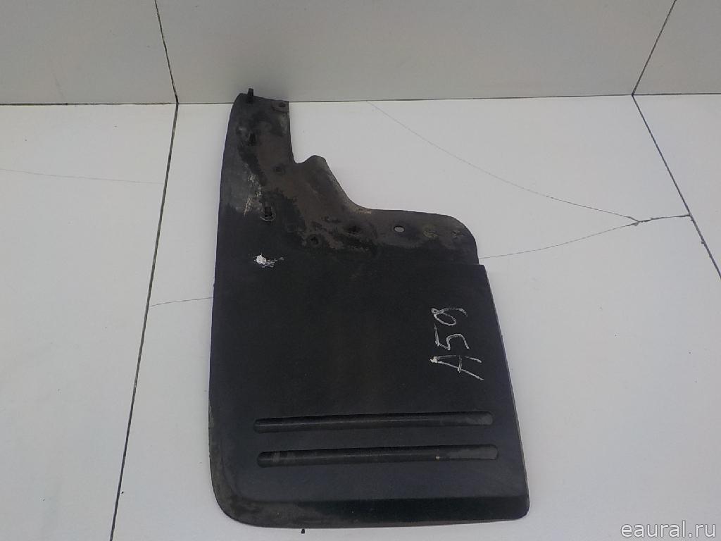 Брызговик задний правый