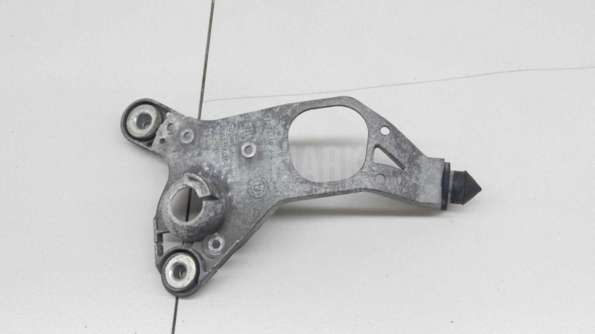 Кронштейн стеклоочистителя 1737665 Ford