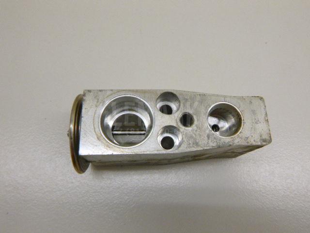 Клапан кондиционера 5Q0816679B VAG