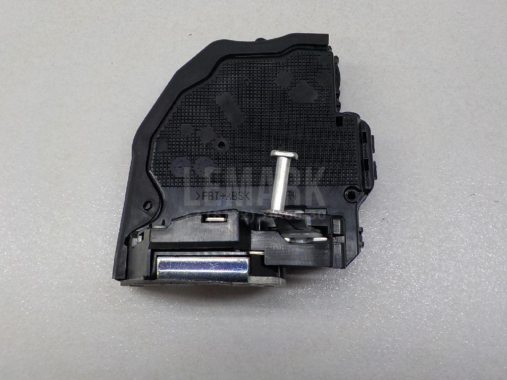 Замок двери задней правой 6905033120 Toyota