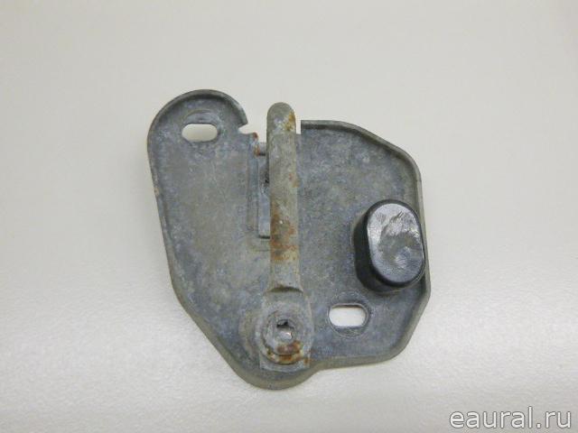 Ответная часть замка капота