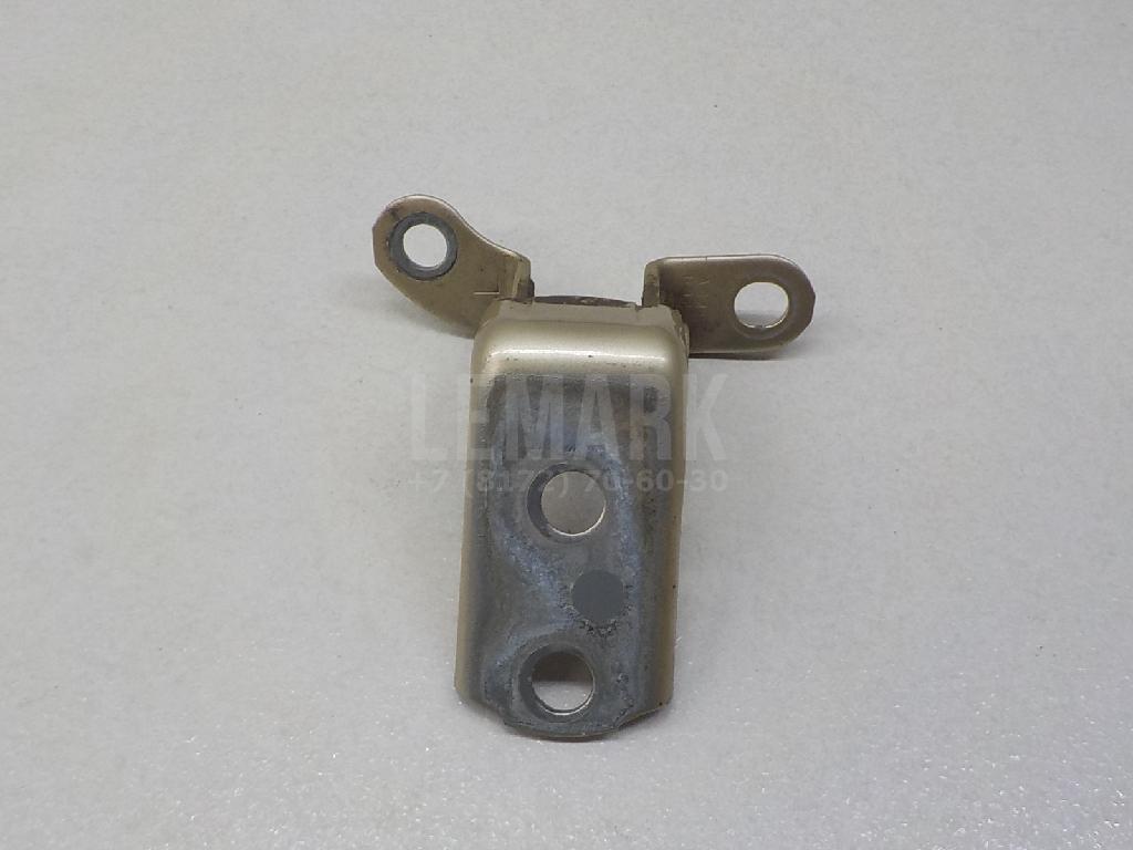 Петля двери задней левой нижняя 6878052031 Toyota