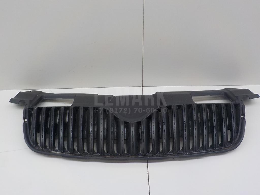 Решетка радиатора 5J0853668A9B9 VAG