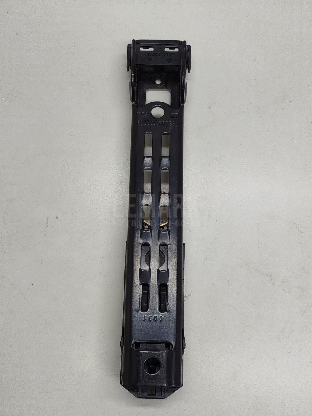Механизм регулировки ремня безопасности 1T0857819B VAG