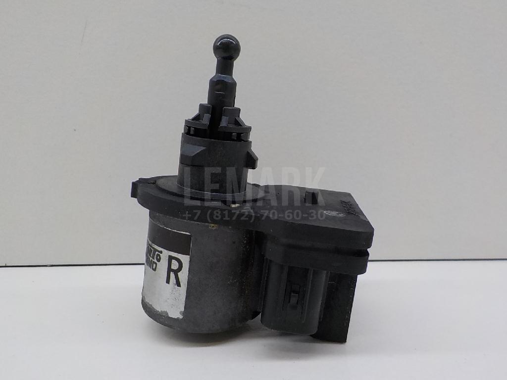 Моторчик корректора фары 8566128011 Toyota
