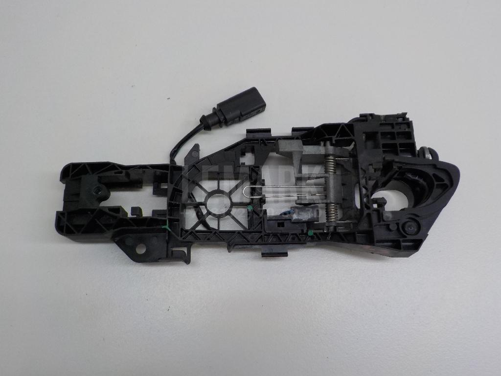 Кронштейн ручки 3C8839885 VAG