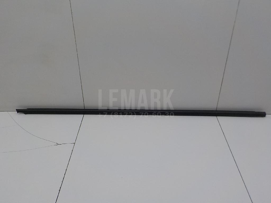 Накладка стекла переднего правого 3G0837478C5AP VAG