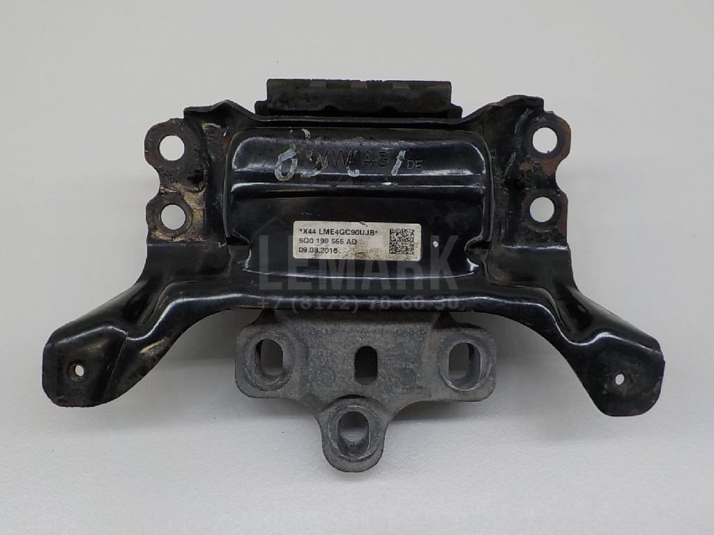 Опора КПП левая 5Q0199555AD VAG