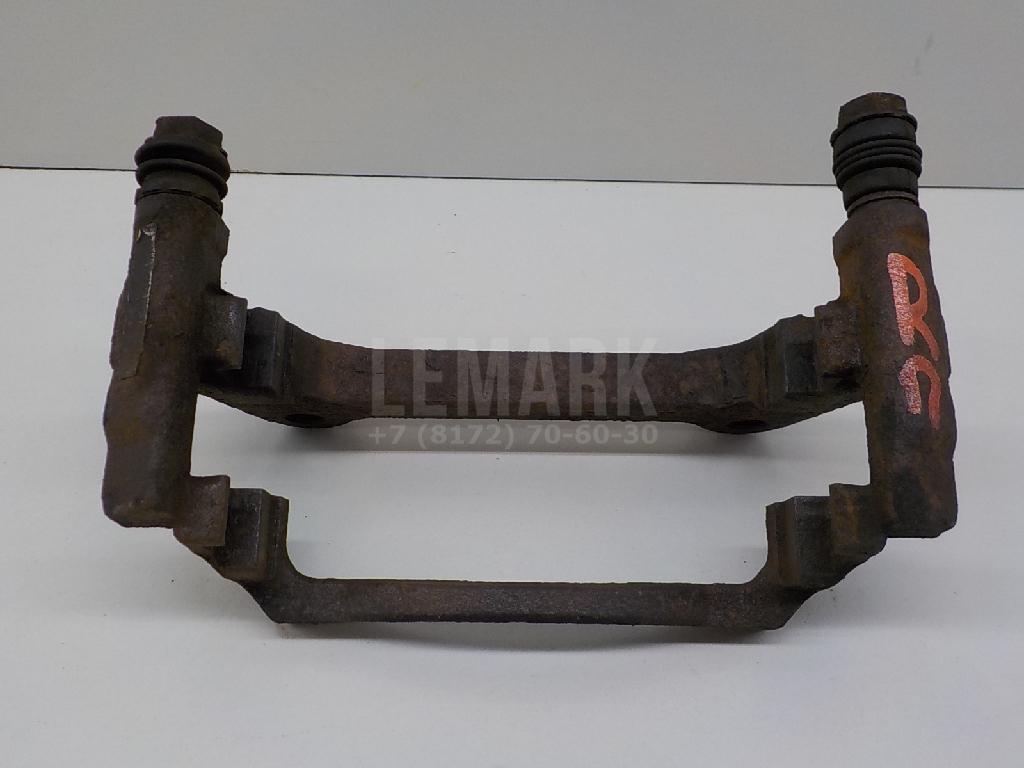 Скоба суппорта переднего правого 8V0615126A VAG