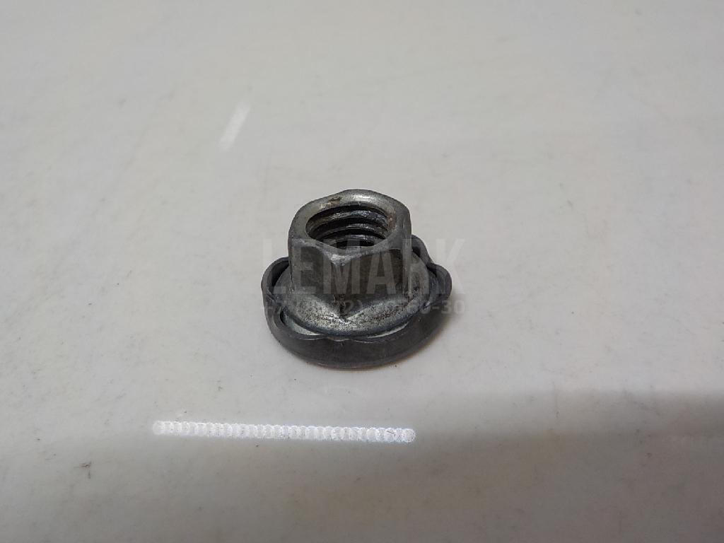 Гайка выпускного коллектора 1443200Q0B Nissan
