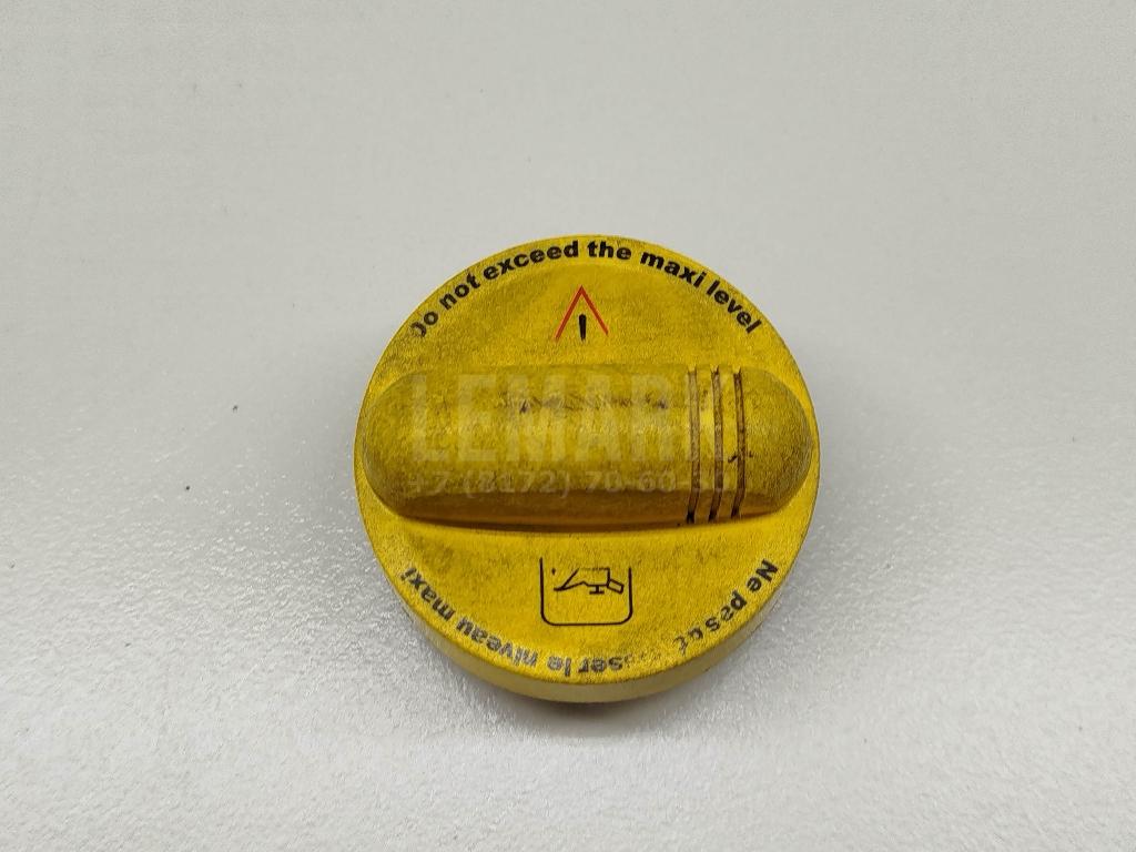 Крышка маслозаливной горловины 1525500Q0B Nissan