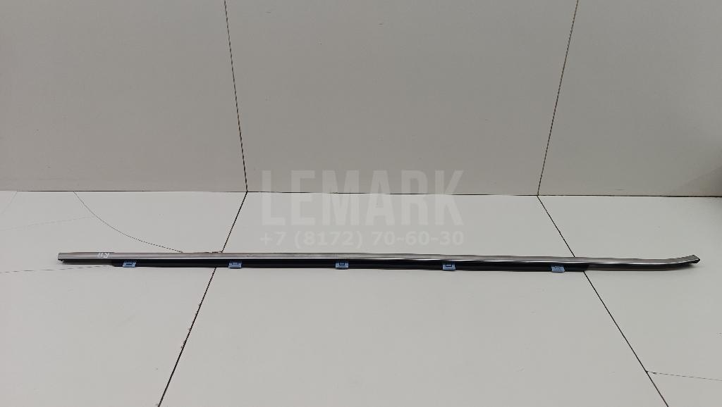 Накладка стекла переднего правого 82220D9010 Hyundai-Kia