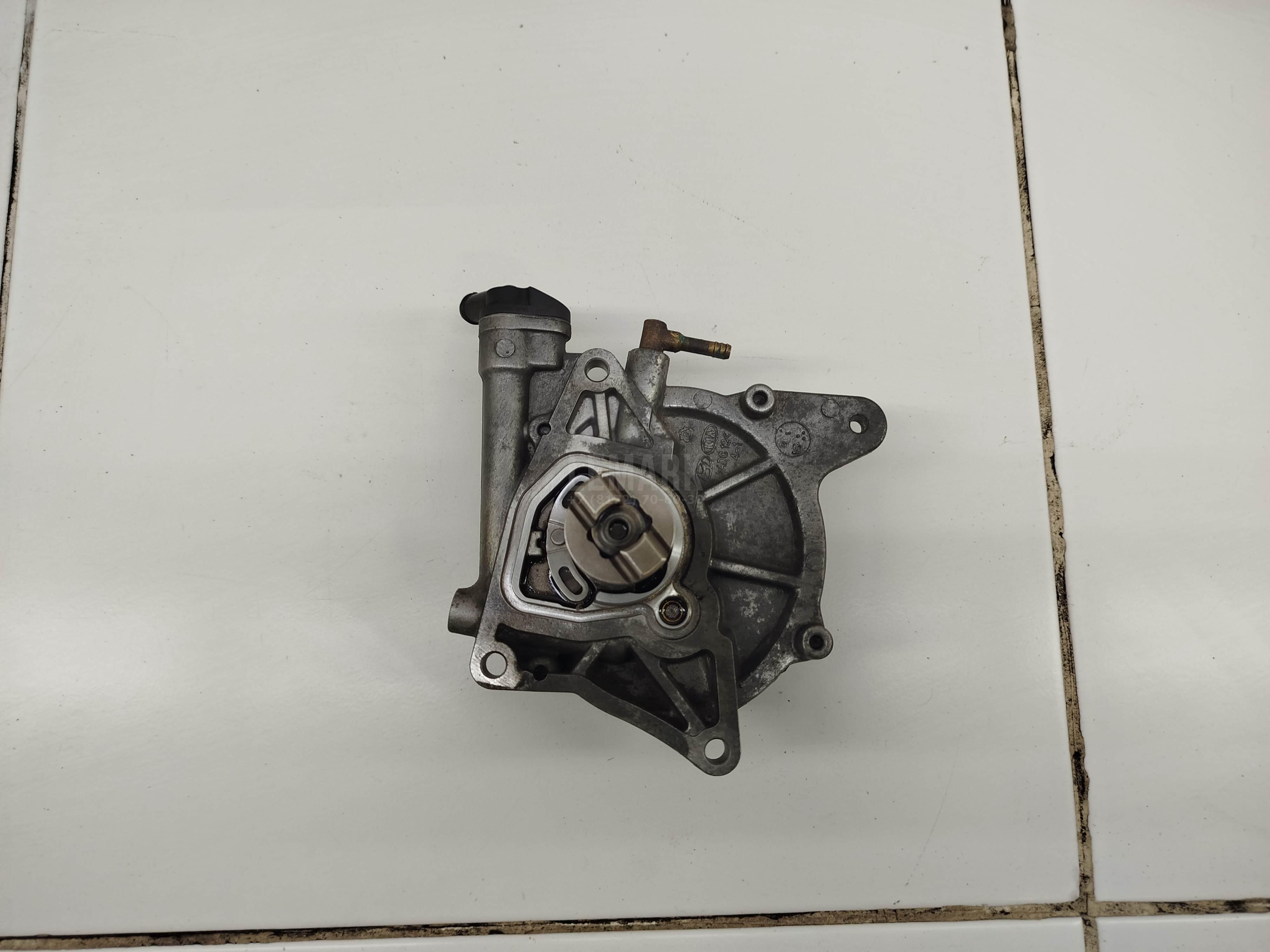 Насос вакуумный 288102F000 Hyundai-Kia