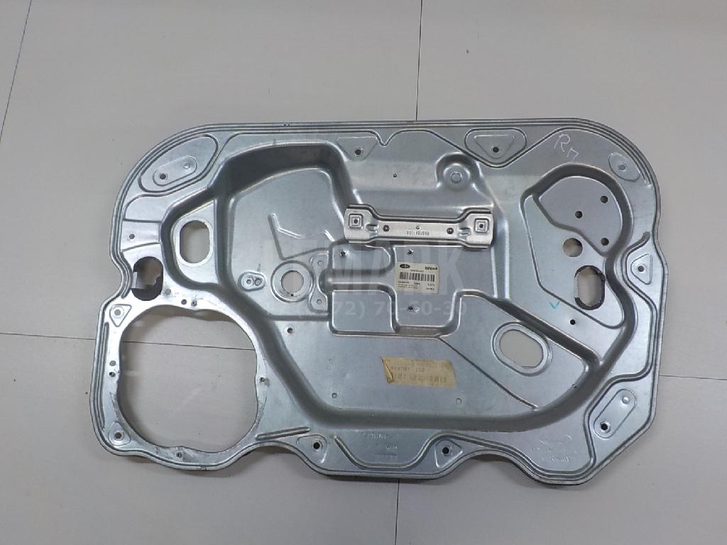 Крепеж стеклоподъемника 1540138 Ford