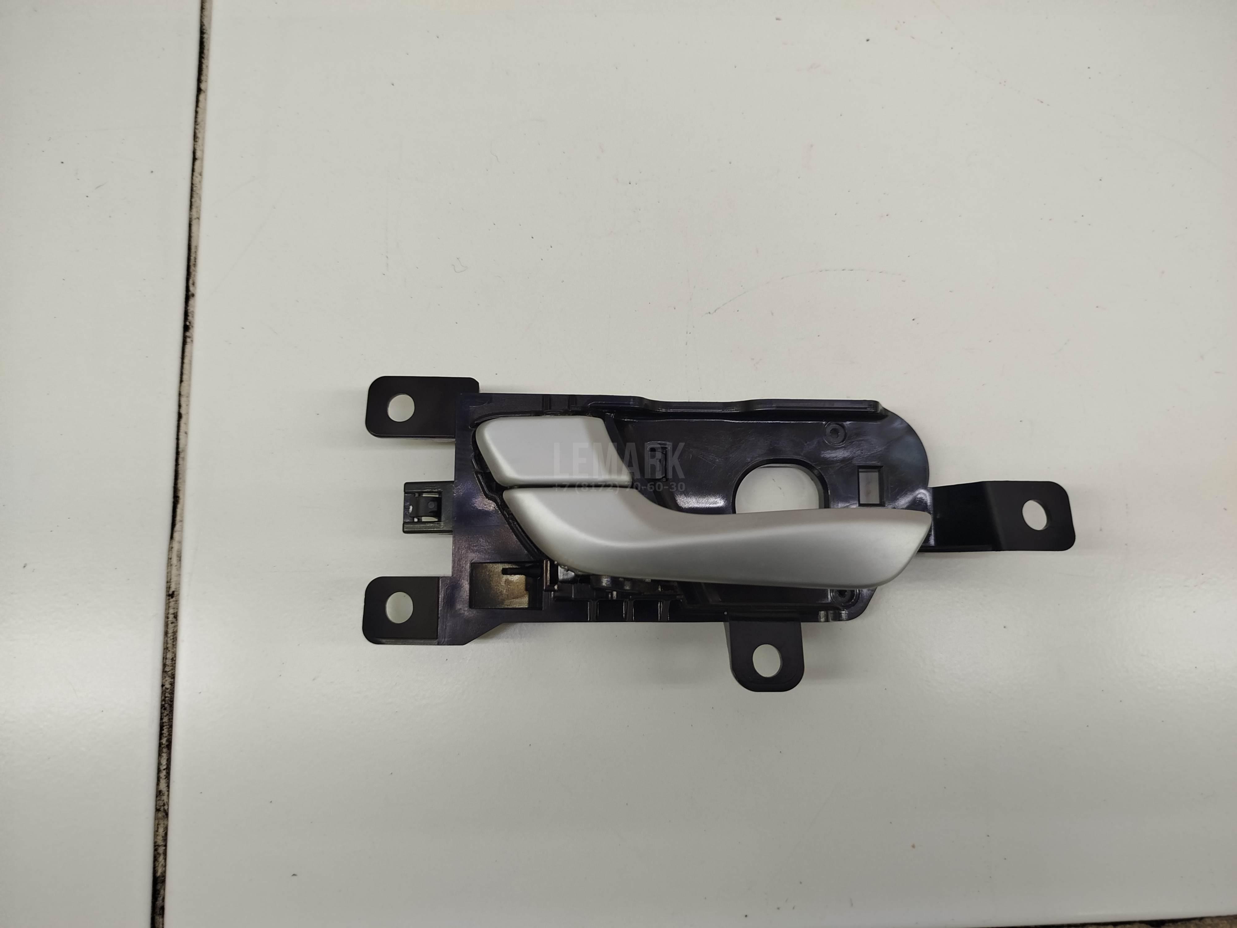 Ручка двери задней внутренняя левая 836102W000SDH Hyundai-Kia