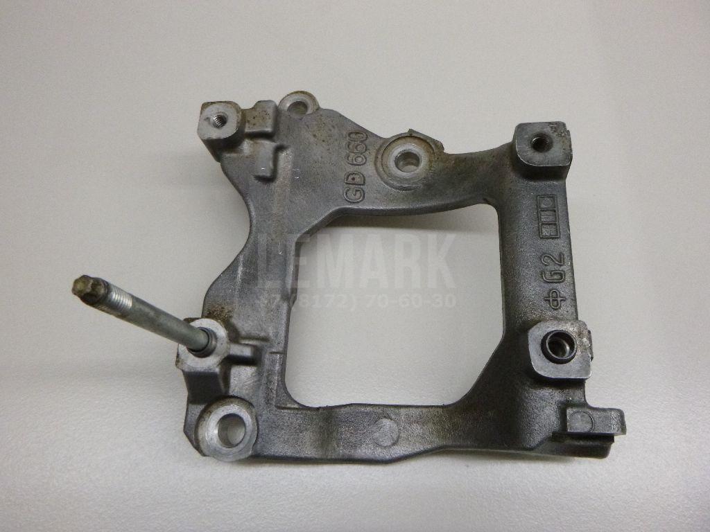 Кронштейн кондиционера 8843160330 Toyota