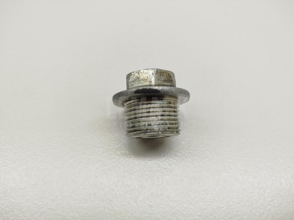 Заглушка двигателя 1513338071 Toyota