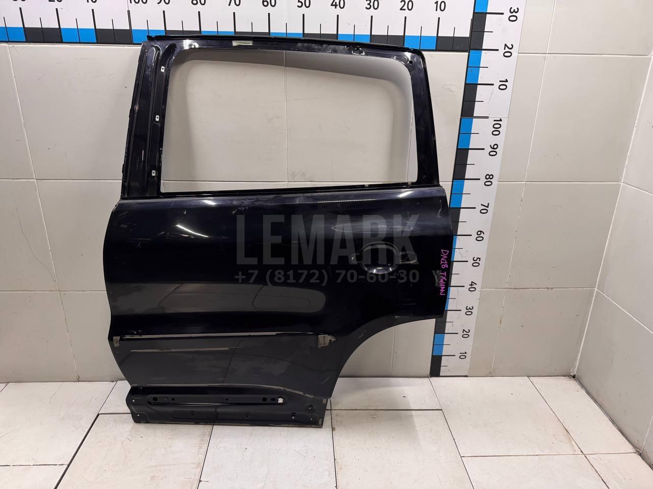 Дверь задняя левая 5N0833055A VAG