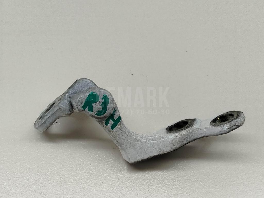 Петля двери задней правой нижняя 5012217 Ford