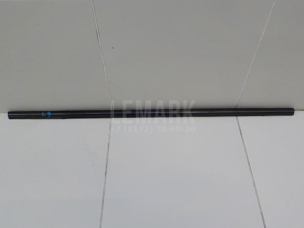 Накладка стекла заднего левого 82821JG000 Nissan