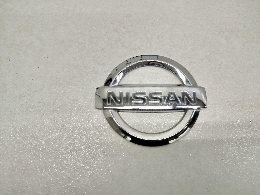 Эмблема 84890JG00A Nissan