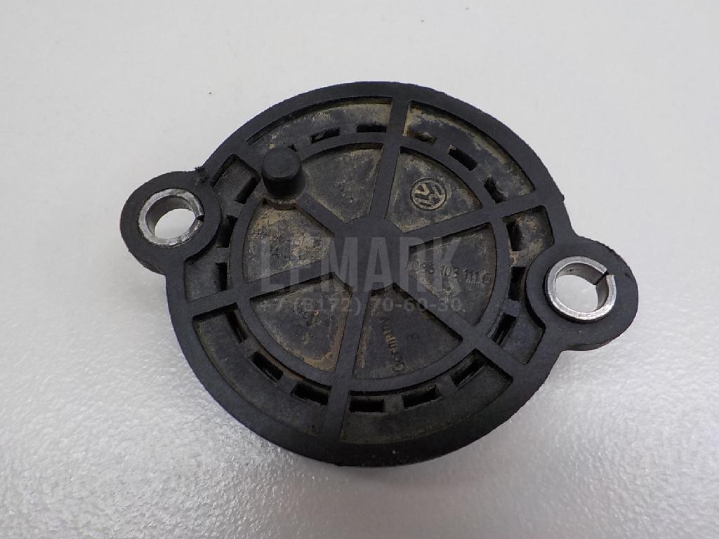 Крышка распредвала 036103111G VAG