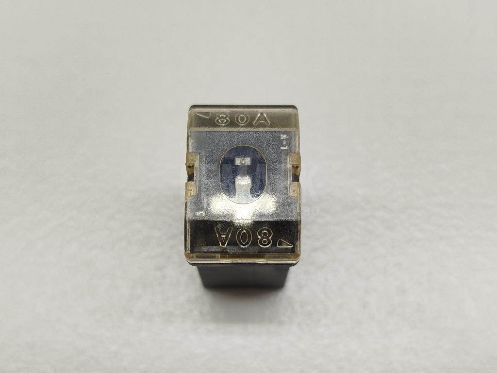 Предохранитель 9098208305 Toyota