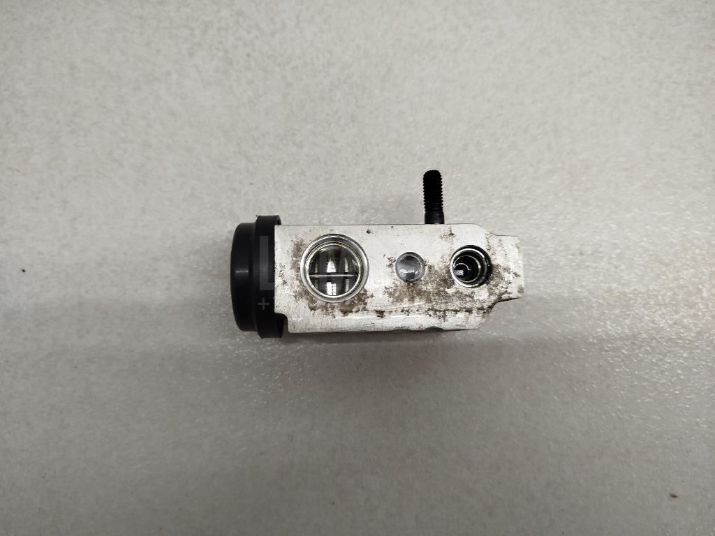 Клапан кондиционера 976261H000 Hyundai-Kia