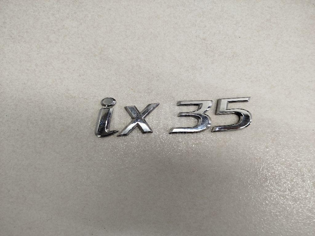 Эмблема на крышку багажника 863102S010 Hyundai-Kia