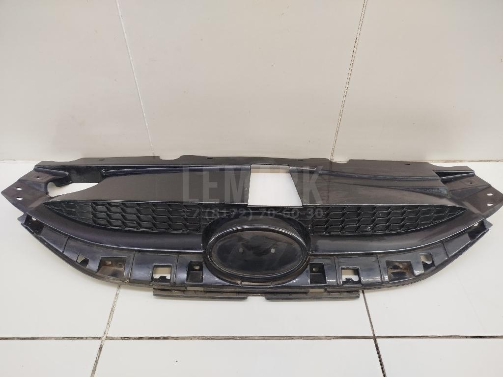Решетка радиатора 863512Y000 Hyundai-Kia