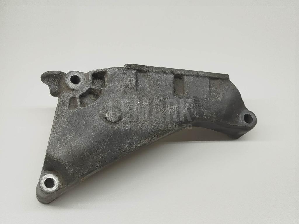 Кронштейн двигателя правый 03L199207B VAG