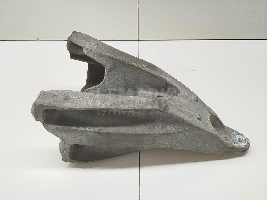 Кронштейн двигателя задний 7E0199370 VAG