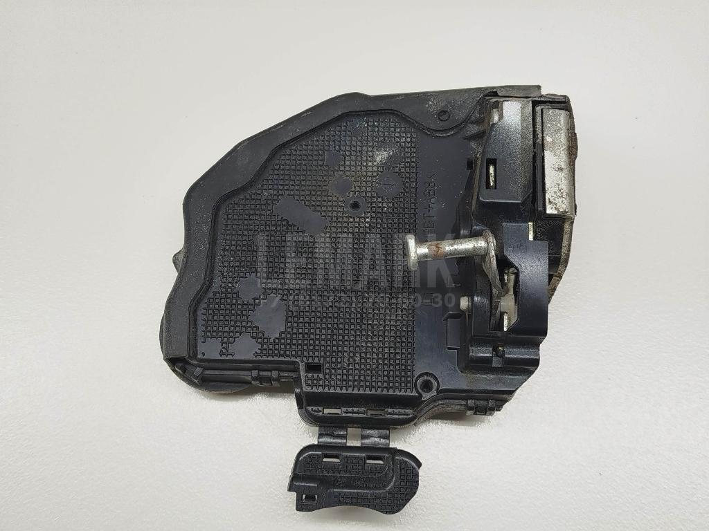 Замок двери задней левой 6906033120 Toyota