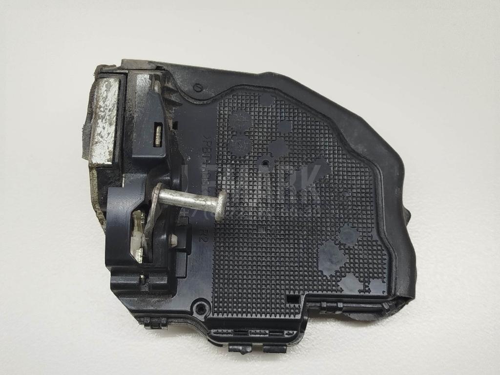 Замок двери задней правой 6905033120 Toyota