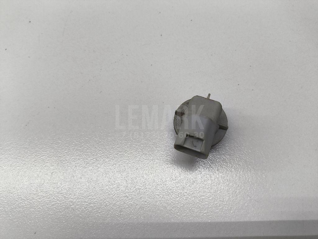Патрон лампы 4425186 Ford