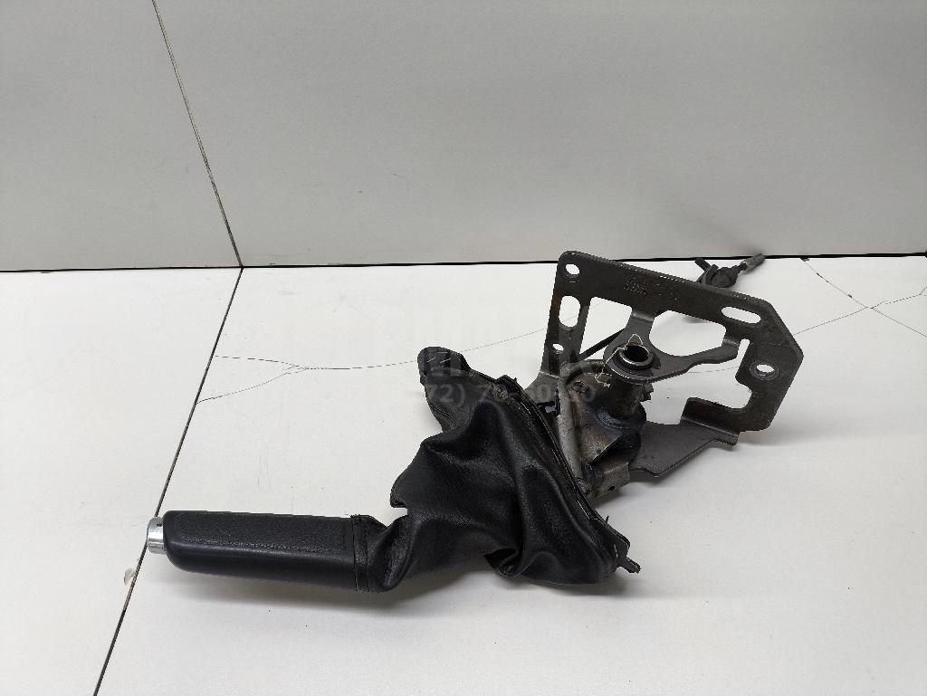 Рычаг стояночного тормоза 1371043 Ford