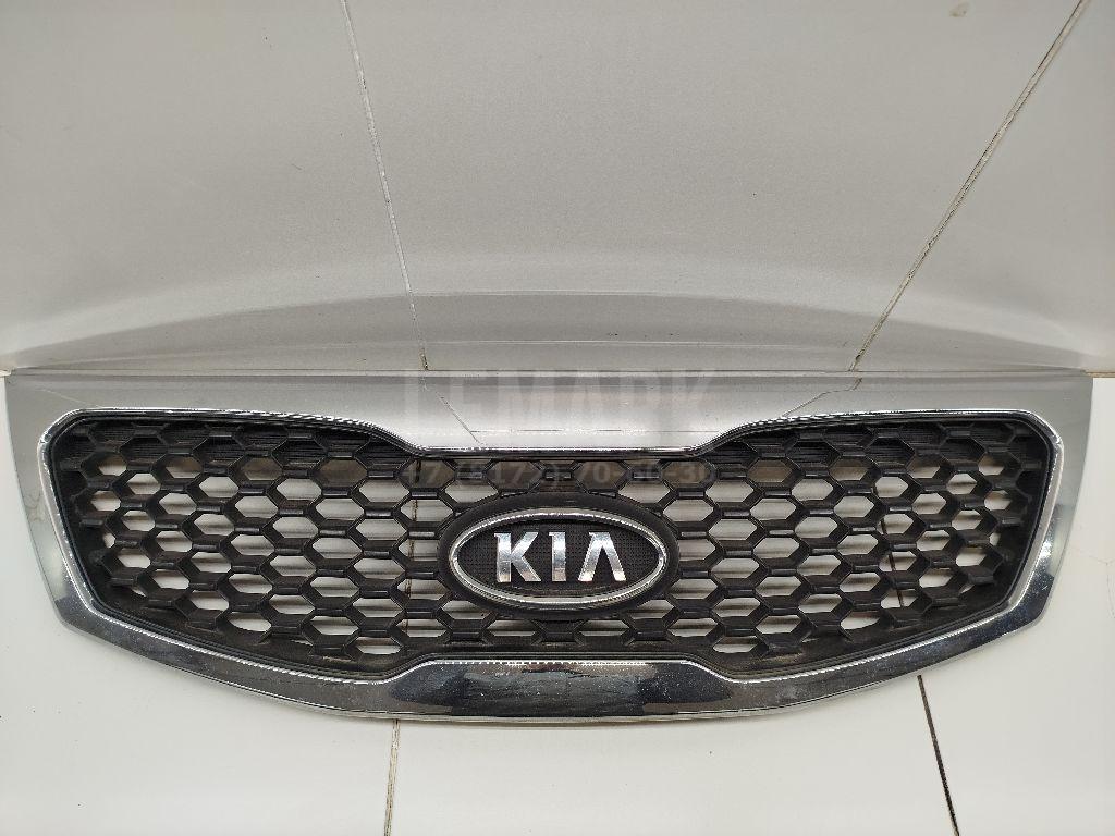 Решетка радиатора 863502P000 Hyundai-Kia