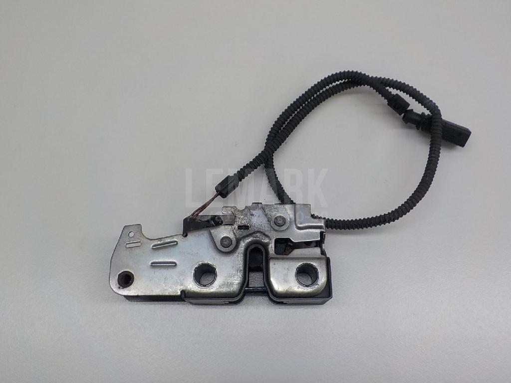 Замок капота 5N0823509A VAG