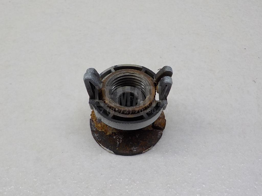 Крепеж фары 1309657 Ford