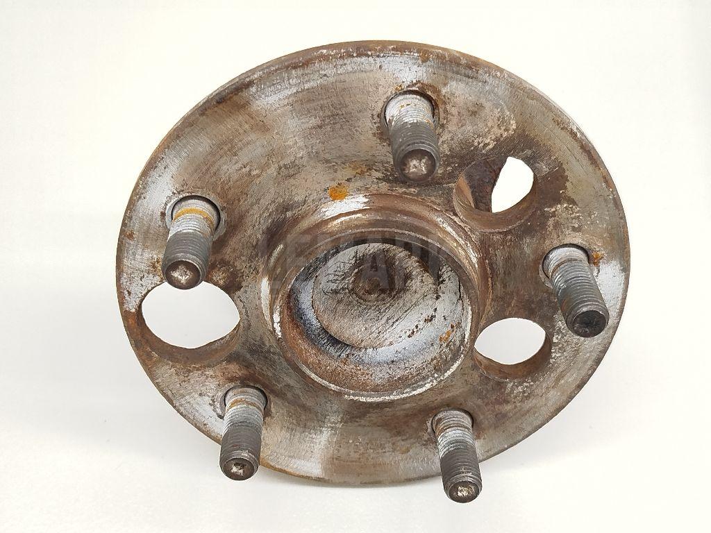 Ступица задняя 4245002120 Toyota