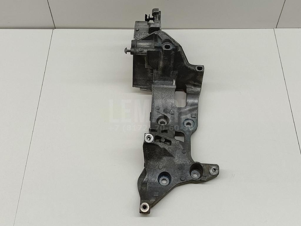 Кронштейн генератора 04L903143B VAG