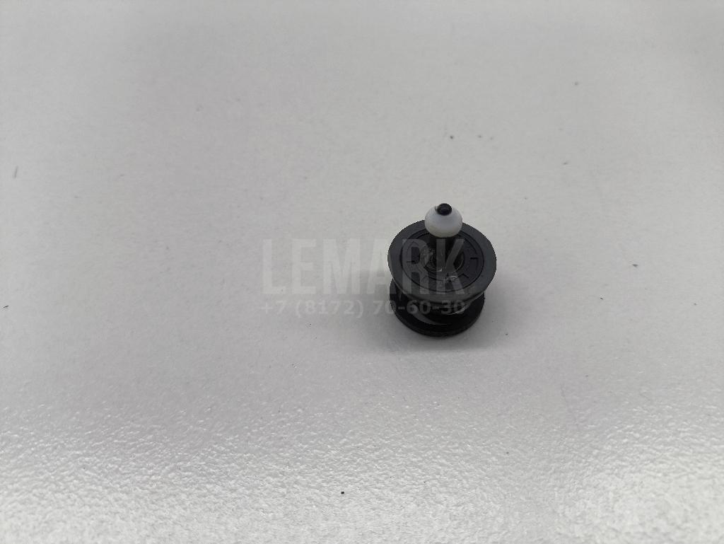 Крепеж (клоп) 7L6868243 VAG
