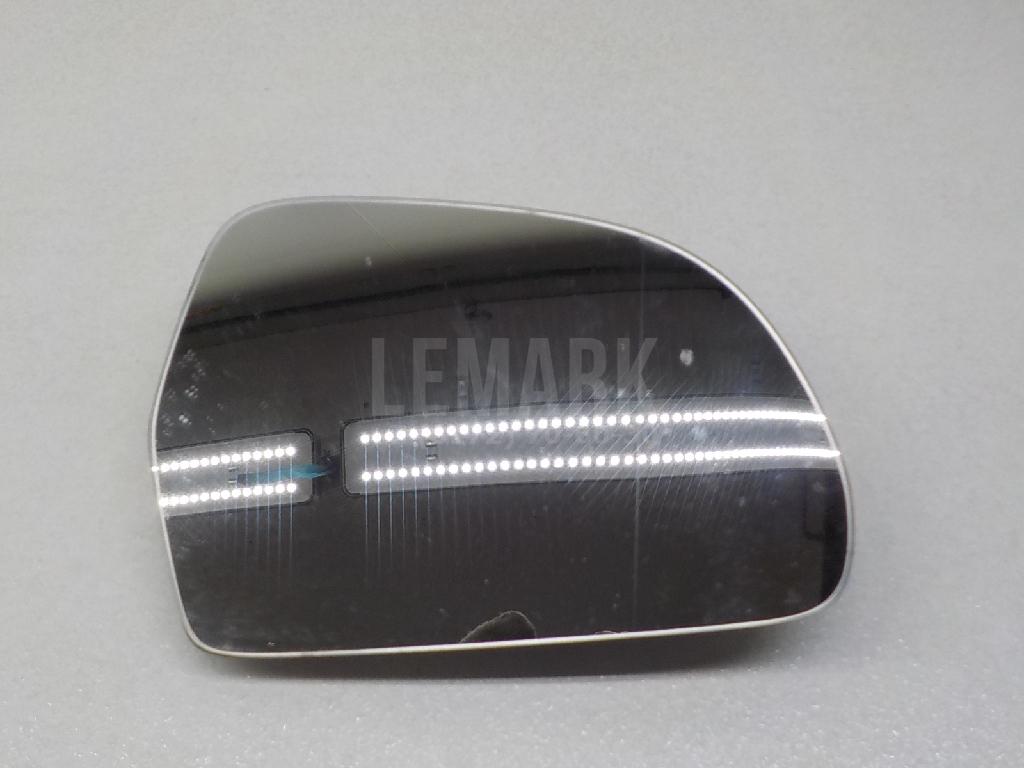 Стекло зеркала электрического правого 8T0857536E VAG