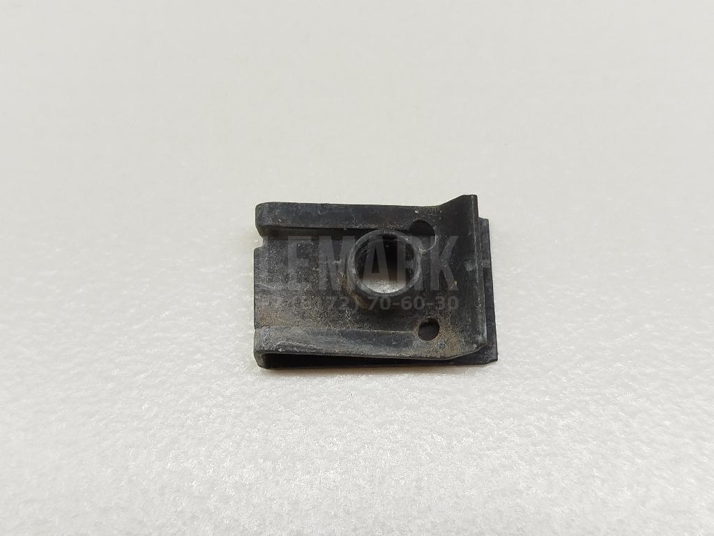 Скоба крепления обшивки N90168604 VAG