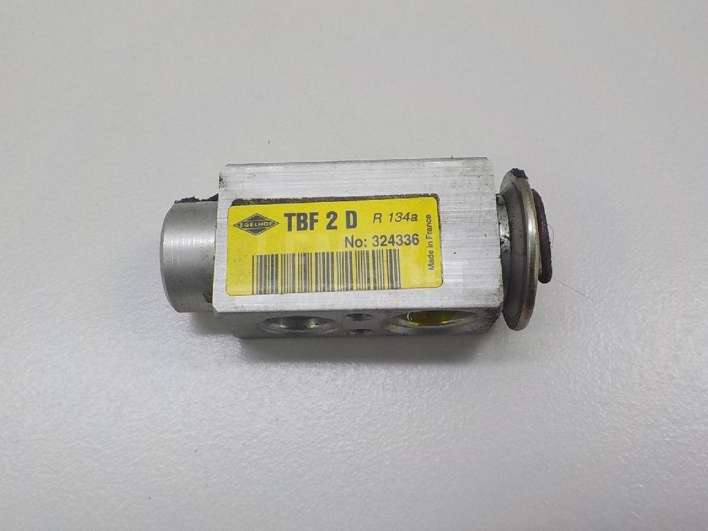 Клапан кондиционера 13175539 GM