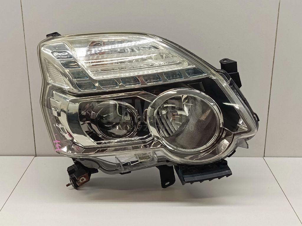 Фара правая 260103UB5A Nissan