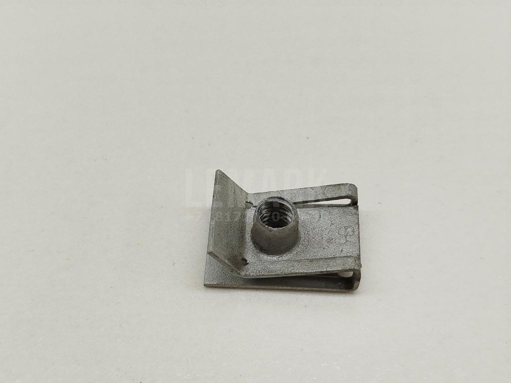 Скоба крепления обшивки N90168604 VAG