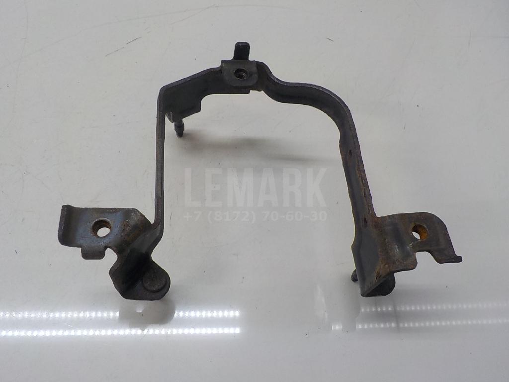 Кронштейн опорный 1699174 Ford