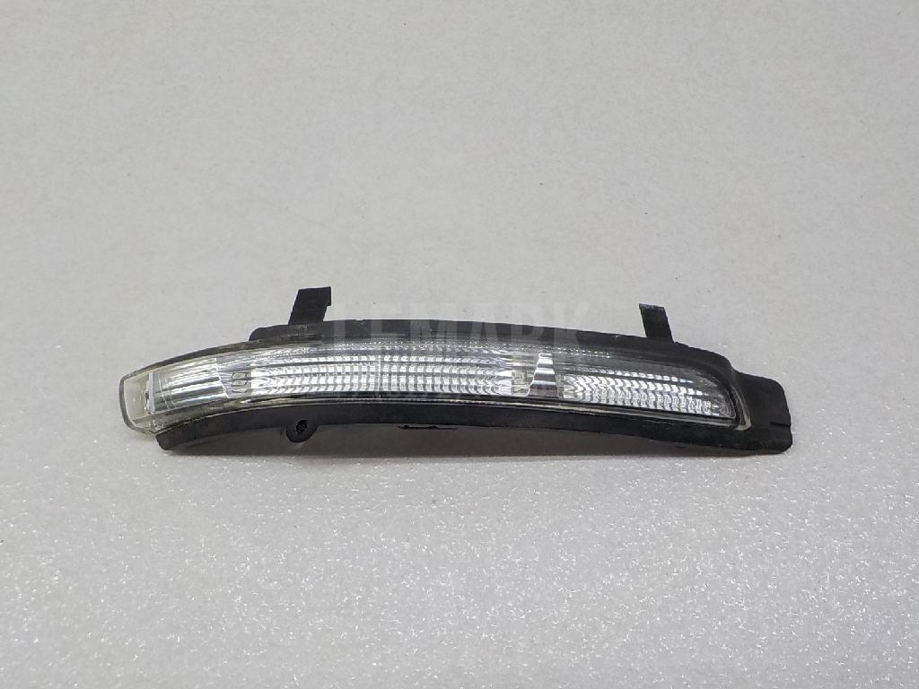 Повторитель в зеркало 3T0949102 VAG