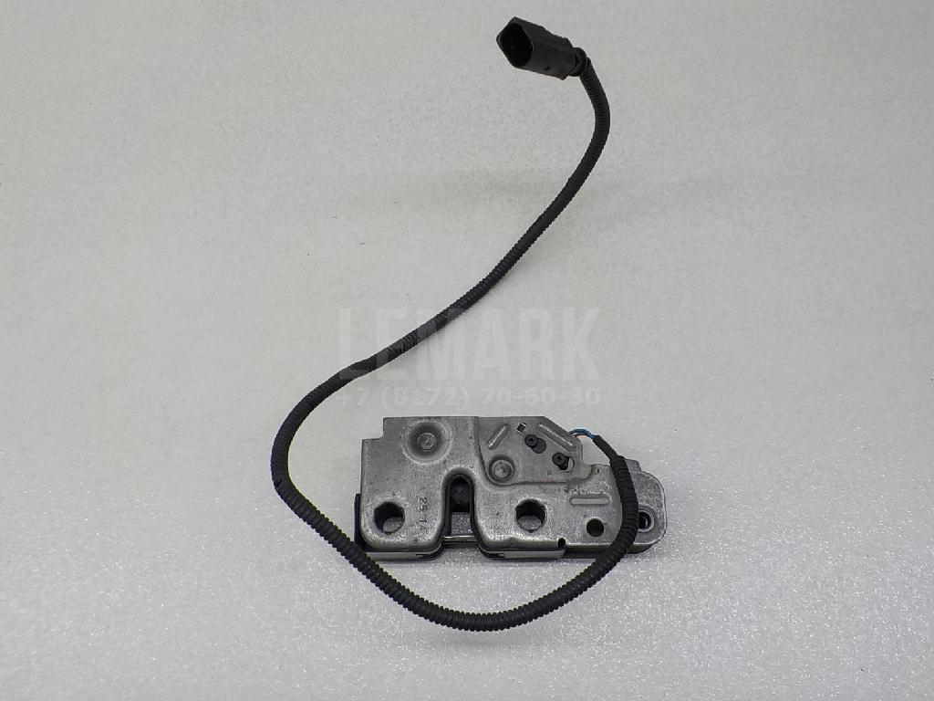 Замок капота 5N0823509B VAG